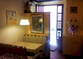 WhatsApp Image 2022-10-12 at 17.25.00 (2).jpeg - Box Piazza Erbe 15A, Carrara - foto 6