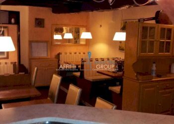 WhatsApp Image 2022-10-12 at 17.24.52.jpeg - Box Piazza Erbe 15A, Carrara - foto 7