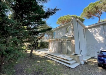 1046977-lhlxl59aba.jpg - Villa Via del Fescione 3, Massa - foto 3