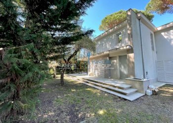 1046977-vn2357k6.jpg - Villa Via del Fescione 3, Massa - foto 4