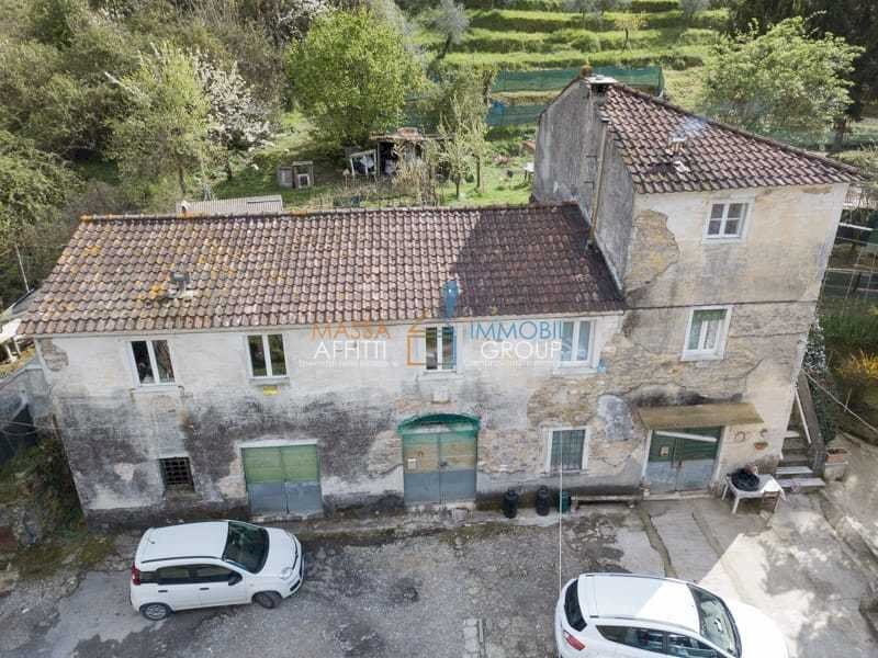 WhatsApp Image 2022-10-10 at 14.00.48 (2).jpeg - Porzione di casa Località Monticello, Carrara - foto 2