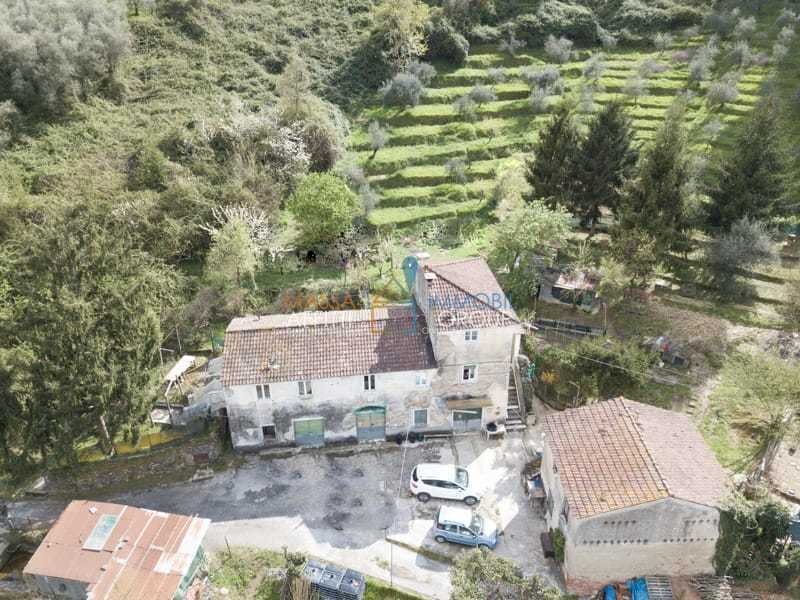 WhatsApp Image 2022-10-10 at 14.00.49.jpeg - Porzione di casa Località Monticello, Carrara - foto 3