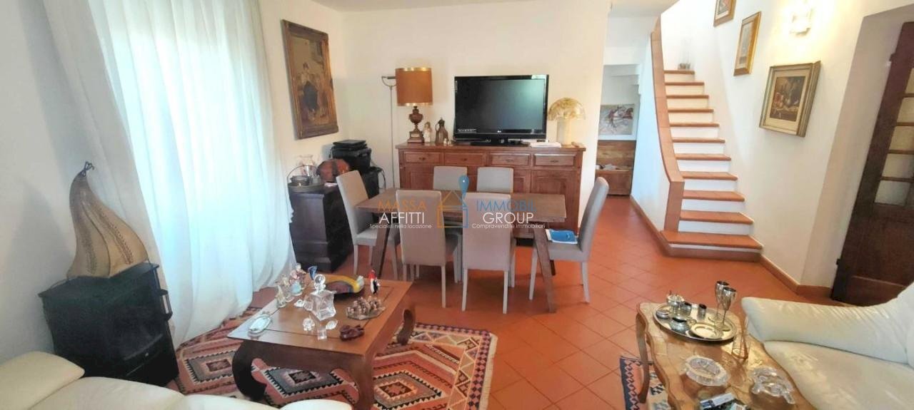 1062216-deipqz99qy.jpg - Porzione di casa Via Debbia Nuova 27, Montignoso - foto 1