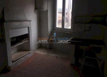 1055183-vihj46wnb.jpg - Appartamento Via Mura Est 13, Massa - foto 4