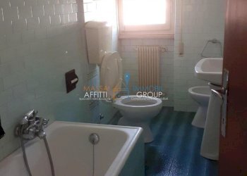 1047153_wcnuaf90vn.jpg - Appartamento Piazza Alcide de Gasperi 4, Massa - foto 11