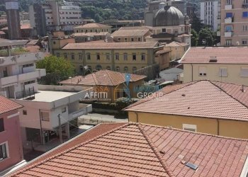 1047153_q7ar70s.jpg - Appartamento Piazza Alcide de Gasperi 4, Massa - foto 12