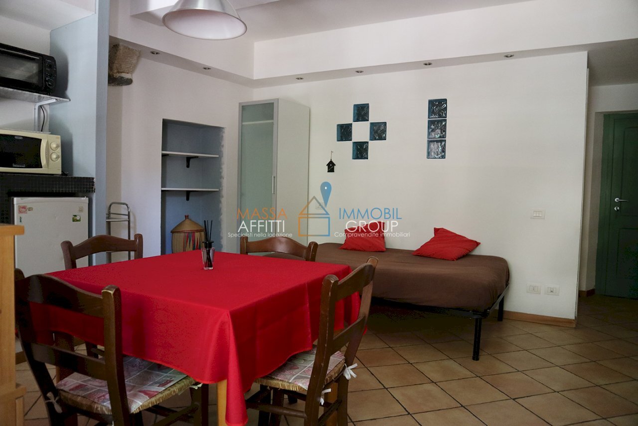 001.jpg - One-room apartment Vicolo dell'Arancio 5A, Carrara - photo 3