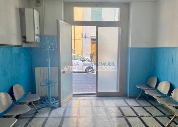 5d7b1f91-82b8-4f5b-94e6-a003cf831864.jpg - Locale Commerciale Via Garibaldi 41A, Carrara - foto 6