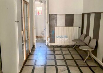 7cebaf40-56f3-45ac-bb87-0deb8c5149f2.jpg - Locale Commerciale Via Garibaldi 41A, Carrara - foto 14