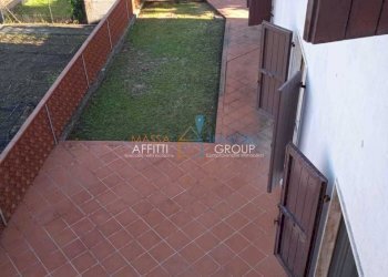 PHOTO-2022-03-07-18-36-13.jpg - Villa Via Marina Vecchia 302, Massa - foto 2