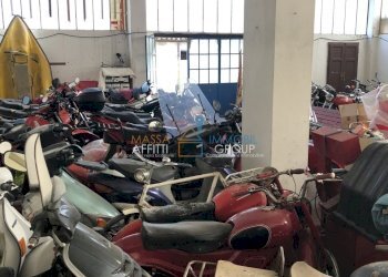 IMG_5791.JPG - Locale Commerciale Via Crocello 2, Massa - foto 4