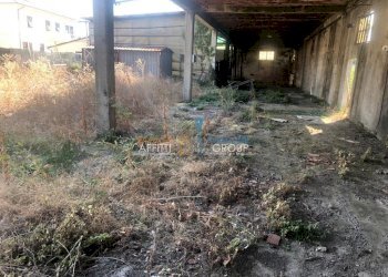 WhatsApp Image 2021-09-18 at 13.32.57 (5).jpeg - Locale Commerciale Via Campo d'Appio 25, Carrara - foto 3