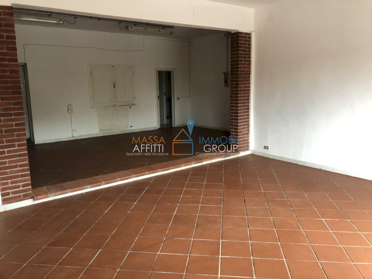 IMG_1578.jpeg - Commercial Premises Via San Leonardo 276, Massa - photo 2