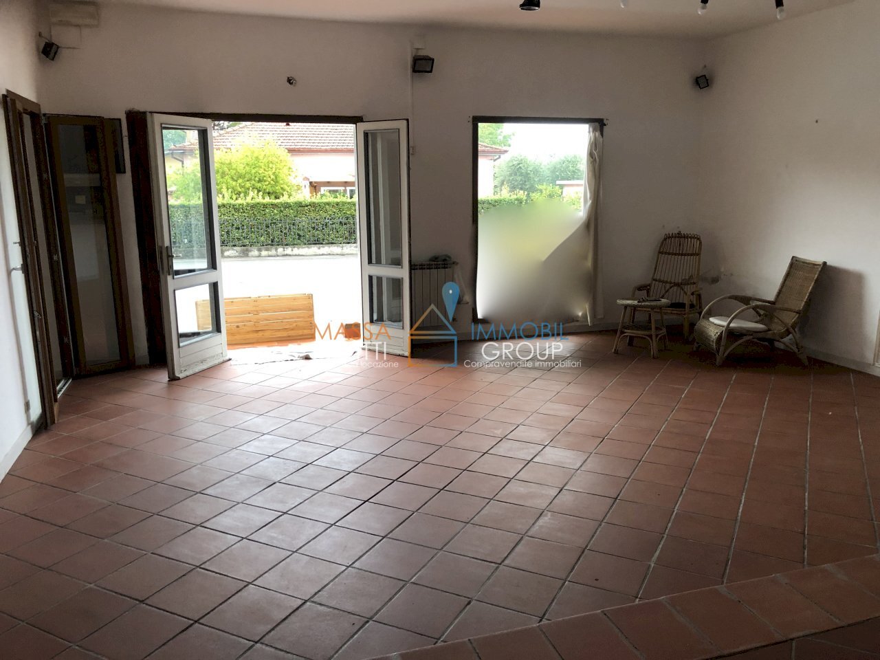 IMG_1574.jpeg - Commercial Premises Via San Leonardo 276, Massa - photo 3