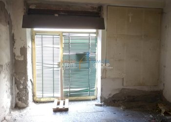 IMG_20201005_092145.jpg - Locale Commerciale Via Felice Cavallotti 25, Massa - foto 1