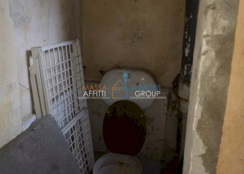 IMG_20201005_092311.jpg - Locale Commerciale Via Felice Cavallotti 25, Massa - foto 11