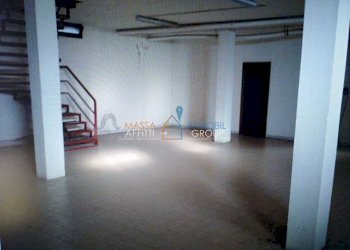 WhatsApp Image 2020-06-22 at 11.29.46 (1).jpeg - Magazzino Via Piave 34B, Carrara - foto 4