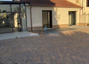 IMG_7137.JPG - Locale Commerciale Via Pandolfino 145, Massa - foto 4