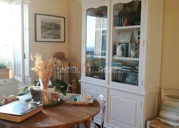 1527279399548-IMG_20180523_200318.jpg - Casa semi indipendente Via degli Obertenghi 37, Massa - foto 5