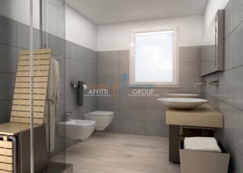 atticoBagno.jpg - Attico Via Carducci 123, Massa - foto 11