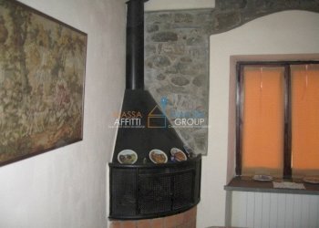 FOTO GASSANO 014.JPG - Casa semi indipendente Piazza Montegrappa 14, Fivizzano - foto 5