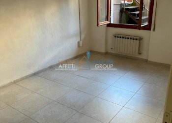 Immagine WhatsApp 2023-10-17 ore 12.11.59_710b2eae - Ufficio Via Vincenzo Giudice 7, Massa - foto 1