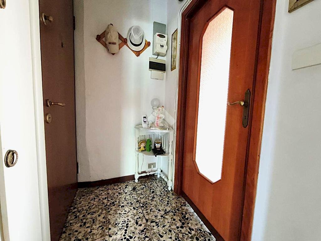 Three-room apartment Via del Municipio, Vallebona - photo 3