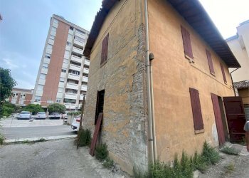 Villa Modena (zona San Faustino) - foto 4