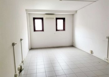 Ufficio Modena (zona Modena Est) - foto 16