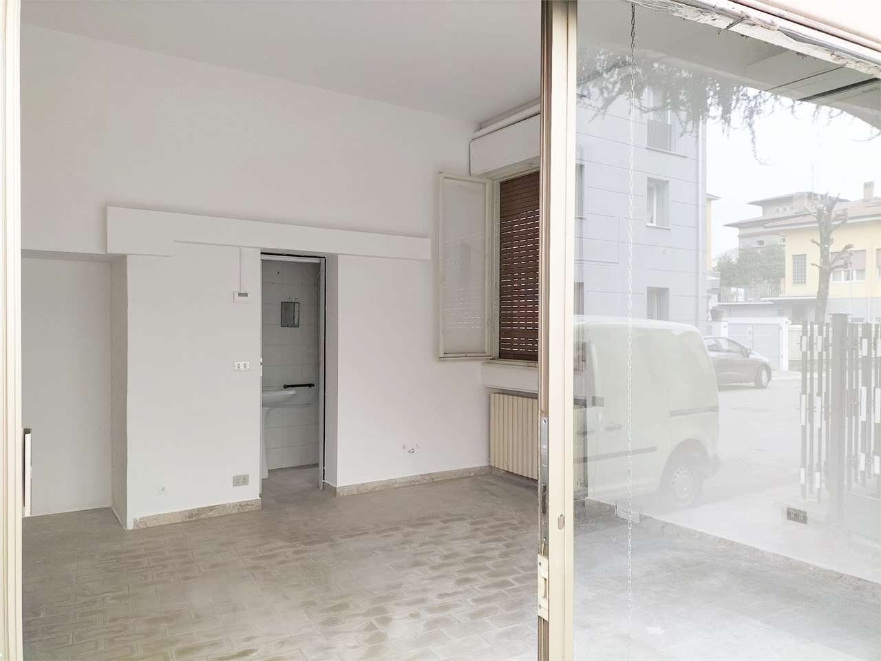 Shop Modena - photo 1