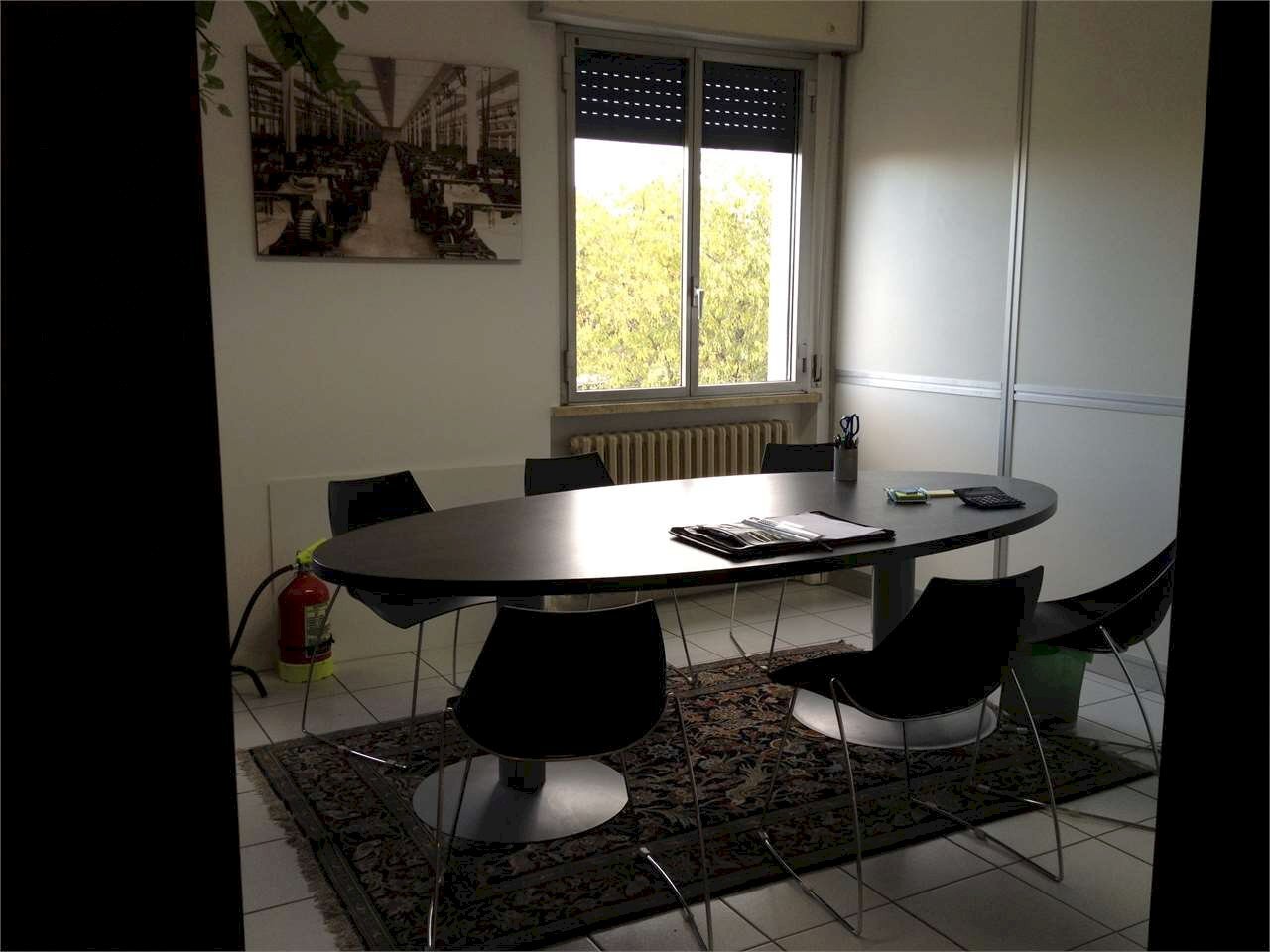 Office Modena (neighborhood Cognento) - photo 1