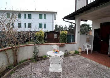 One-room apartment Comacchio - photo 10