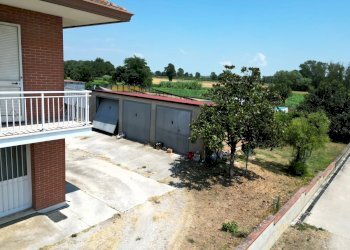Three-room apartment Comacchio - photo 8