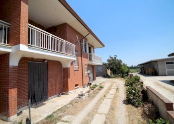 Three-room apartment Comacchio - photo 9
