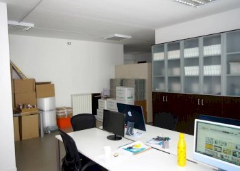 Ufficio via Carlo Cattaneo, 22, Gallarate - foto 7