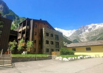 Apartment  Strada Larzey-Entrèves, Courmayeur - photo 3
