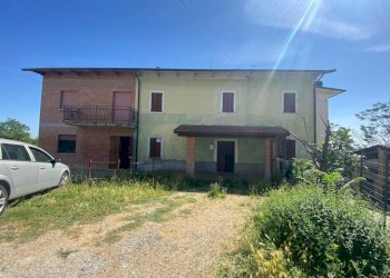 Rustic via San Valentino, Castellarano - photo 1