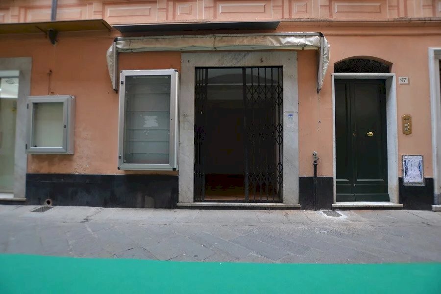 Facciata - Negozio Via Roma, Lavagna - foto 1