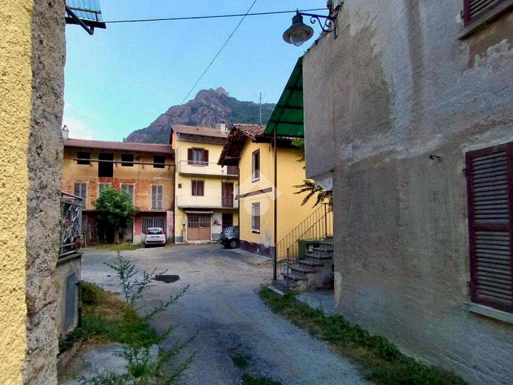 Semi-detached house Piazza Bauchiero Bruno, Chiusa di San Michele - photo 2