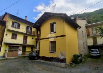 Semi-detached house Piazza Bauchiero Bruno, Chiusa di San Michele - photo 1