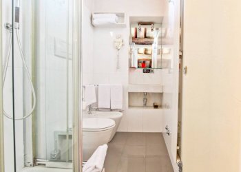 bagno - Attico via Bocca di Leone, 45, Roma (zona Centro Storico) - foto 22