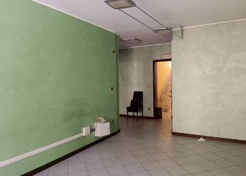 Ufficio via Goffredo Mameli, 4, Cuneo (zona Centro) - foto 8