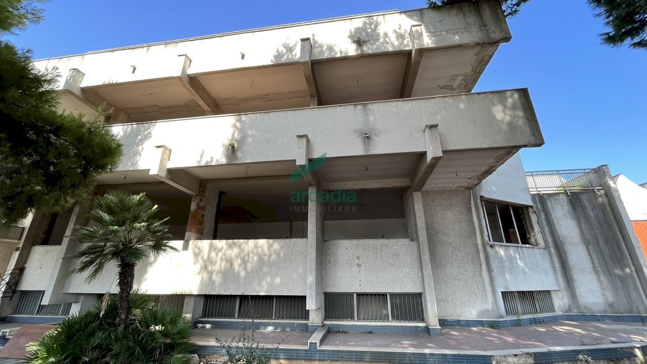 facciata - Commercial Premises Viale Europa, Bari - photo 1