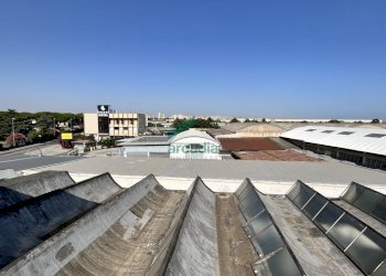 copertura capannone - Locale Commerciale Viale Europa, Bari - foto 2