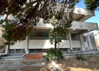 prospetto - Locale Commerciale Viale Europa, Bari - foto 19