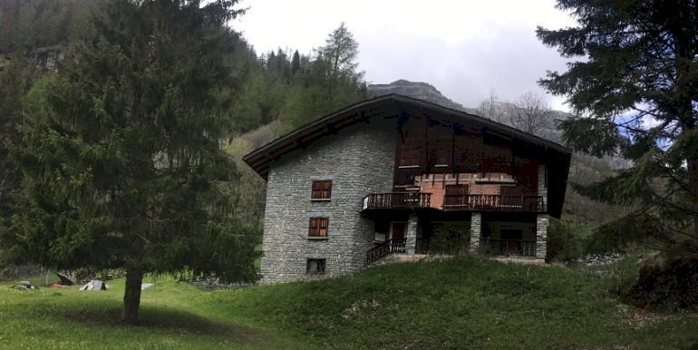 Stable - Palace Gressoney-Saint-Jean - photo 1