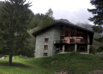 Stable - Palace Gressoney-Saint-Jean - photo 1