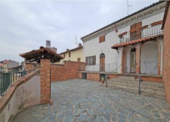 Cortile interno - Villa via Roma, 3, Treville - foto 12