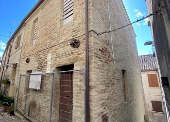 01 RIPATRANSONE - CASA CIELO TERRA  PARZIALMENTE R - Casa indipendente Ripatransone - foto 1