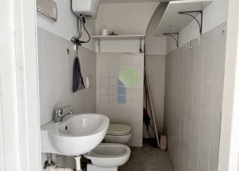 Bagno - Locale Commerciale Via Ricasoli 115, Livorno - foto 3